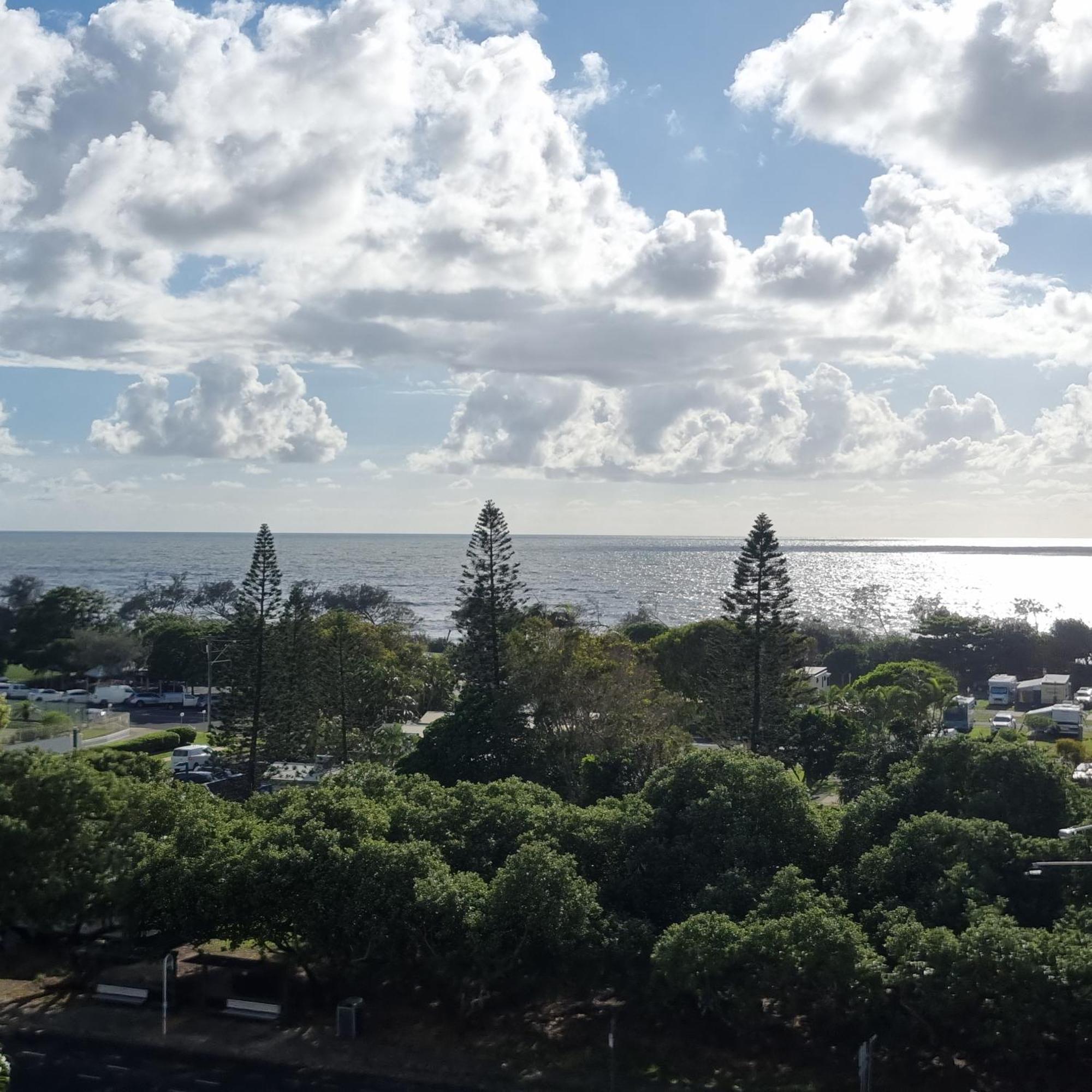 Maroochy Sands Holiday Apartments มารูชิดอร์ ภายนอก รูปภาพ
