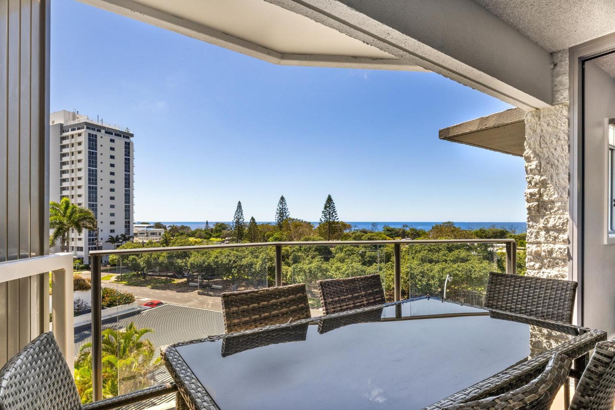 Maroochy Sands Holiday Apartments มารูชิดอร์ ภายนอก รูปภาพ